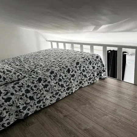 Face A La Avec Piscine A *