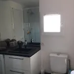 Apartamento Face A La Avec Piscine A