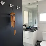 Face A La Avec Piscine A Apartamento *
