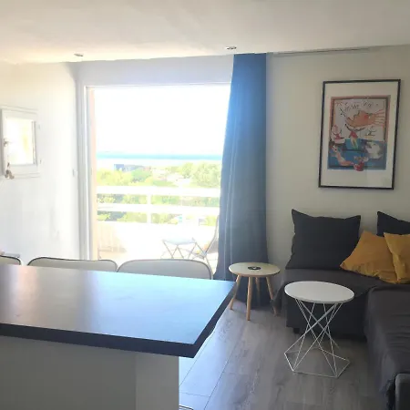 Face A La Avec Piscine A