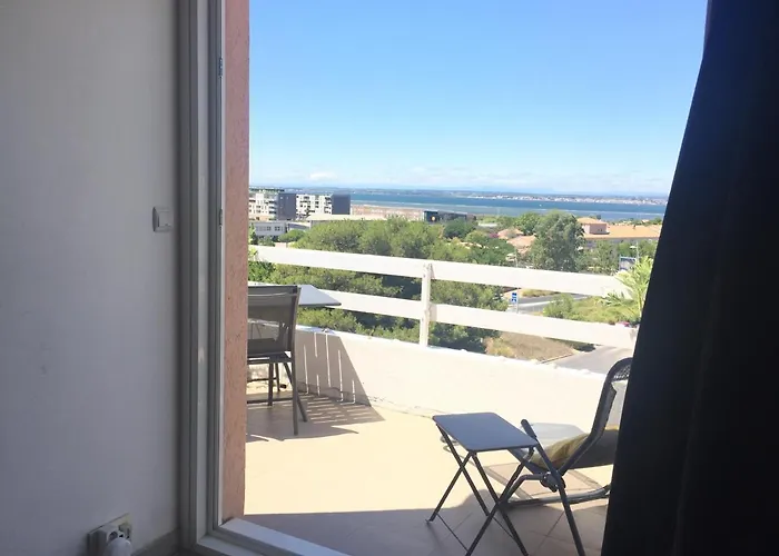 Face A La Avec Piscine A Lejlighed