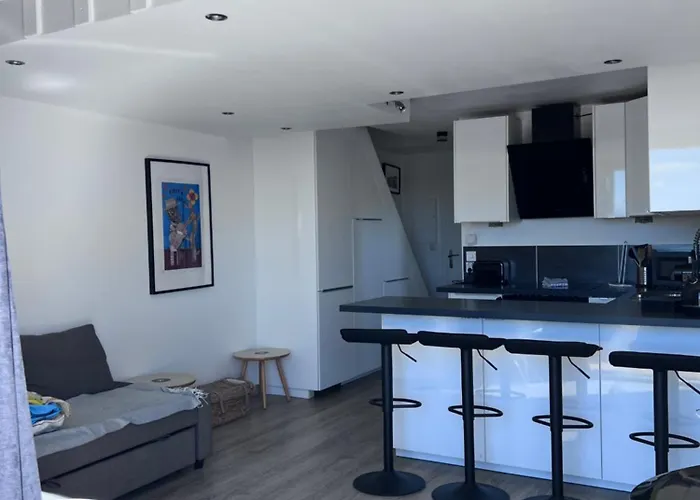 Lejlighed Face A La Avec Piscine A *